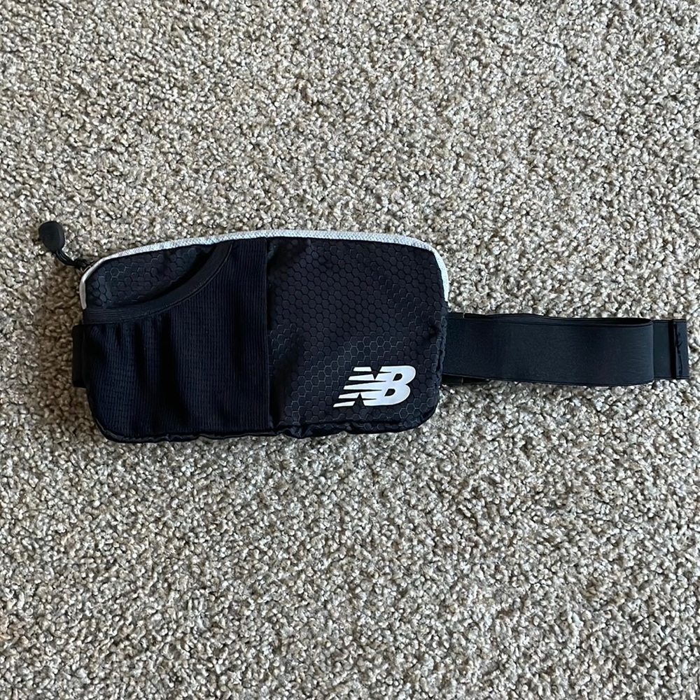 New balance belt bag